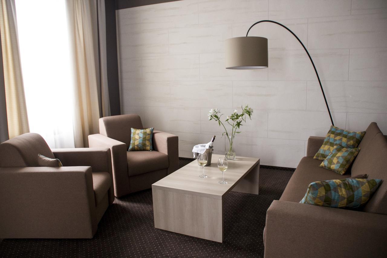 Hotel Versailles Luck Pokoj fotografie